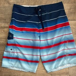 Billabong swim trunks size 34 in good condition